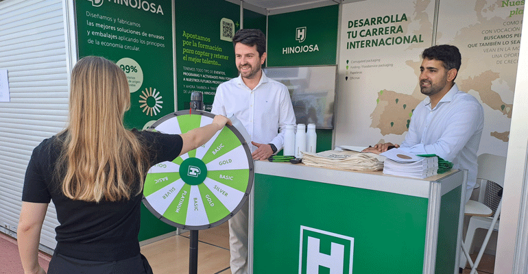 Hinojosa refuerza su apuesta por el talento joven en el Foro de Empleo de la UPV en el primer aniversario de su Cátedra